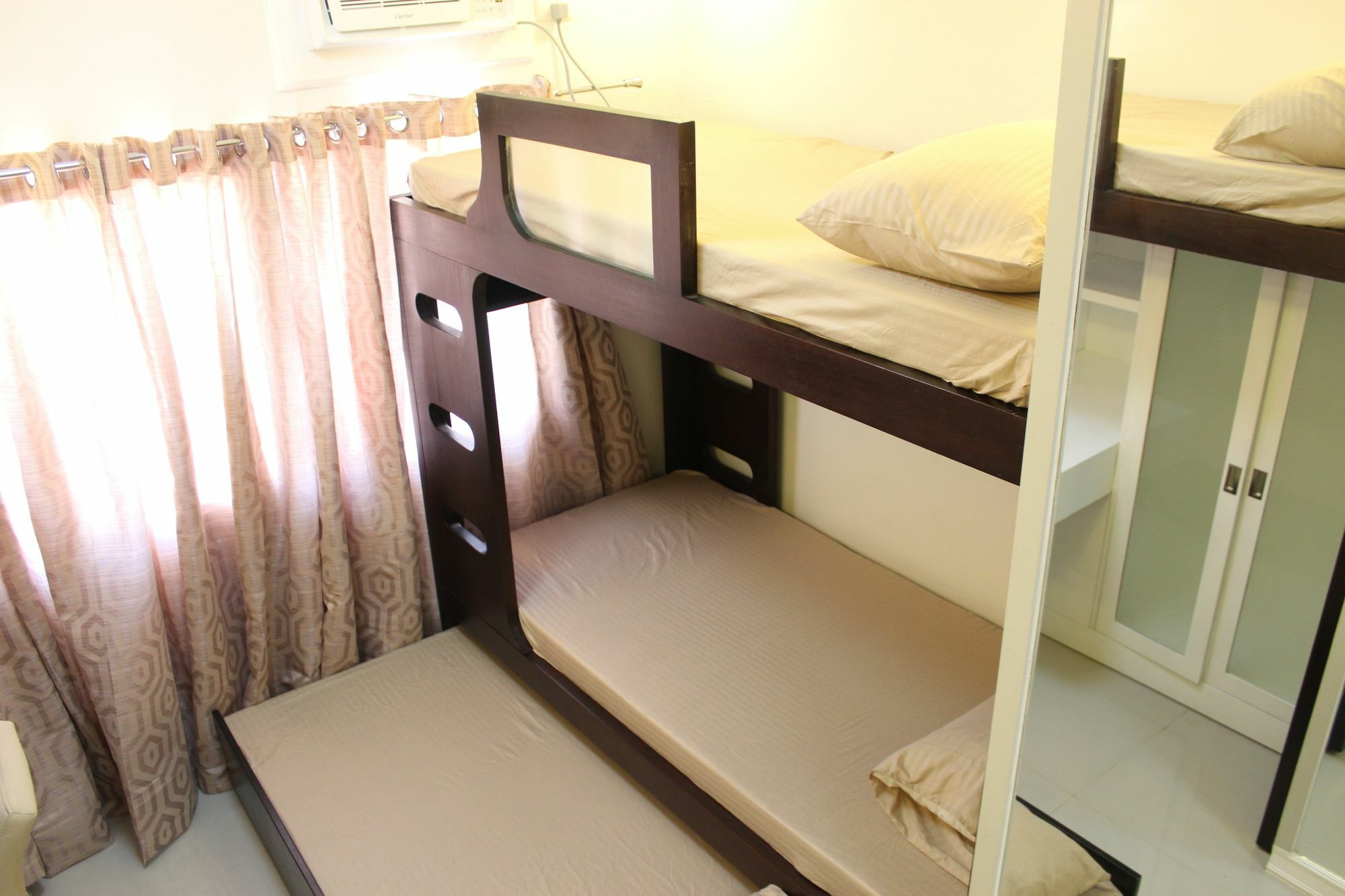 Feel Great Stay Condotels - San Marino Cebu Dış mekan fotoğraf